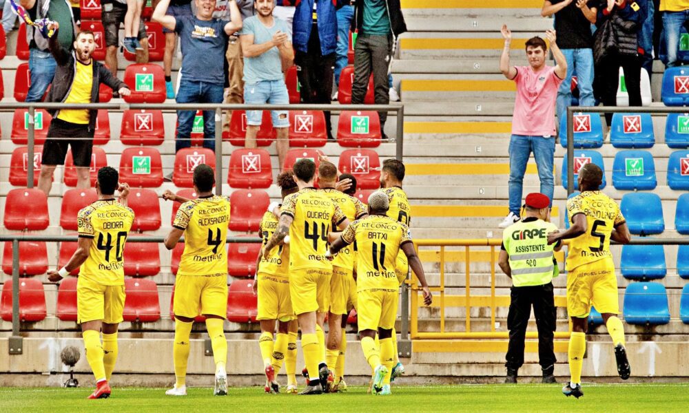 PLAYOFF DESPORTIVO DE CHAVES VENCE O MOREIRENSE E ESTÁ UM PÉ NA