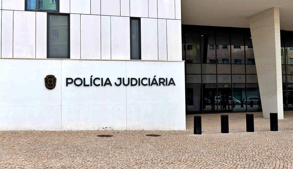 Lisboa Homem De Anos Em Pris O Por Abuso Sexual De Netas Menores