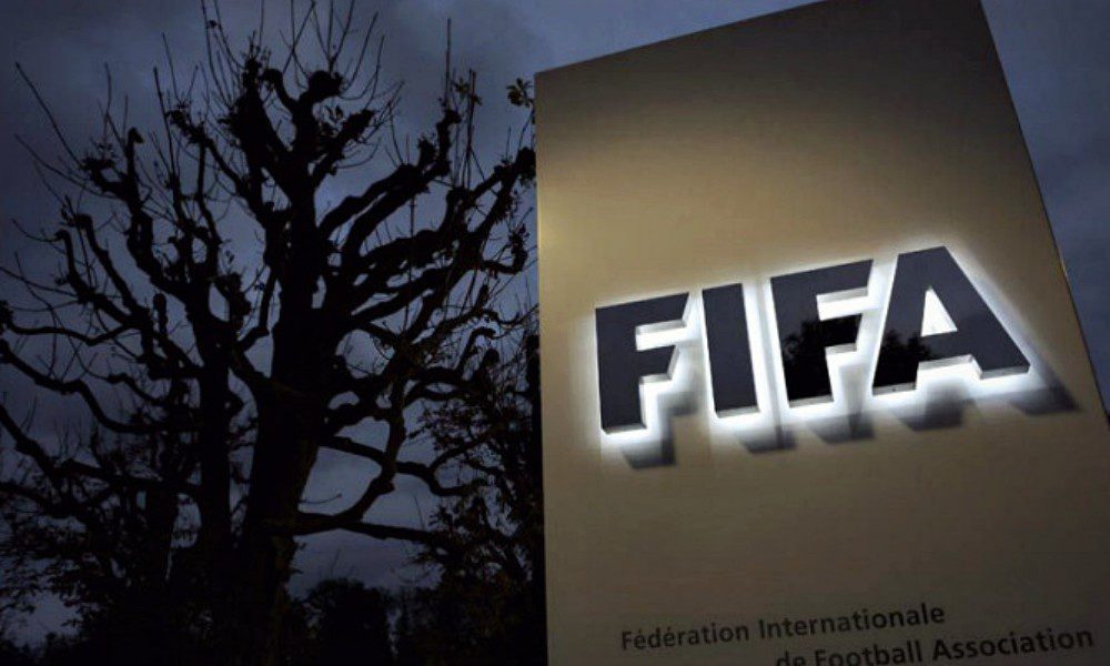 FIFA lança plataforma digital grátis para transmissão de jogos - SIC  Notícias