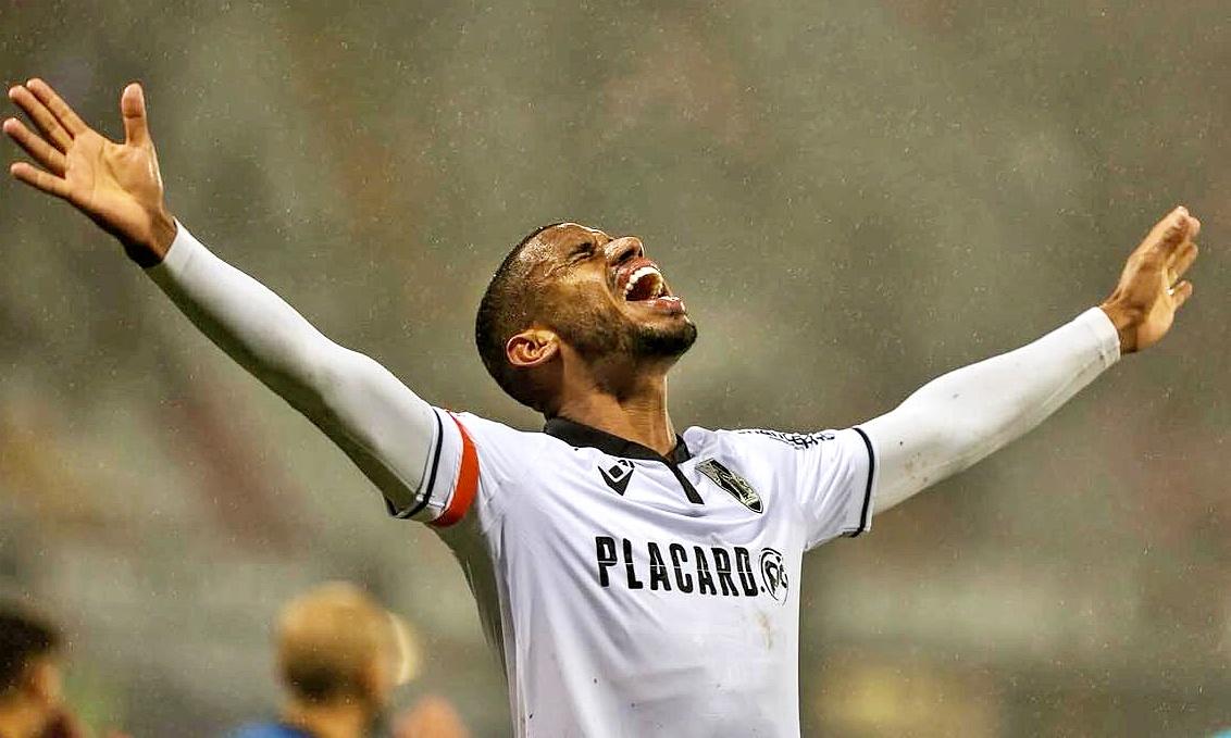 PRIMEIRA LIGA: VITÓRIA VENCE SPORTING NUM JOGO INTENSO (VÍDEO